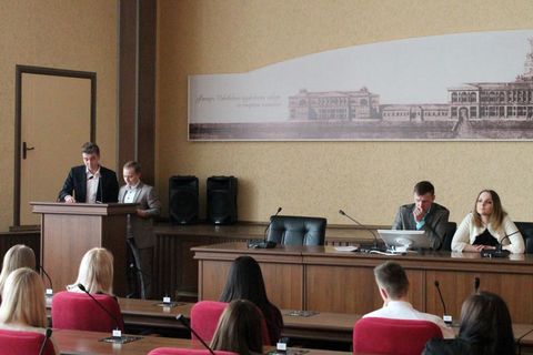 Круглый стол на тему: «Городской муниципалитет Российской Федерации как субъект социальной политики» 6
